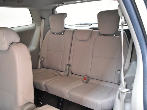Used 2020 Kia Sedona LX FWD image 18