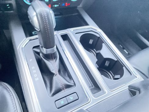 Certified 2020 Ford F150 Platinum w/ Equipment Group 701A Luxury image 39