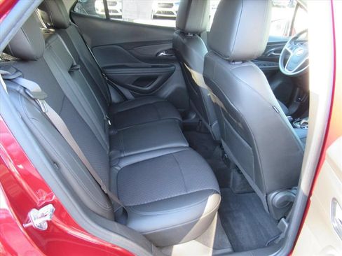 Used 2022 Buick Encore Preferred w/ Safety Package FWD image 27