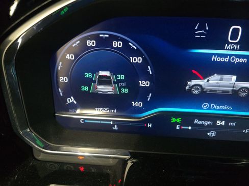 Used 2024 Chevrolet Silverado 1500 High Country w/ High Country Premium Package image 5