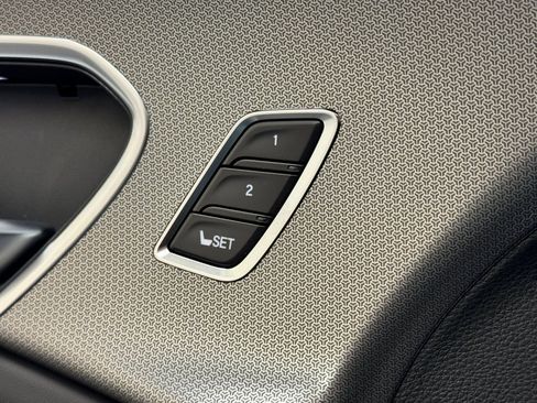 Used 2025 Acura RDX A-Spec image 16