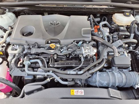Used 2025 Toyota Camry XSE FWD image 36