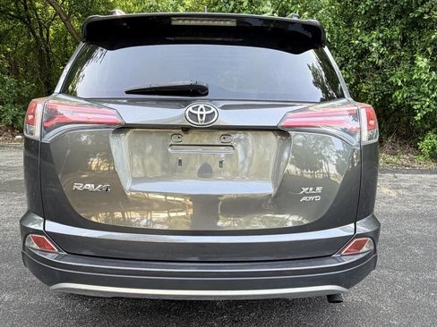 Used 2017 Toyota RAV4 XLE w/ Plus Special Value Package AWD/4WD image 4