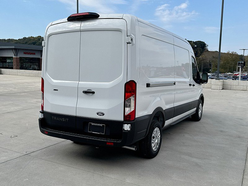 New 2027 Ford Transit 250 148 Medium Roof RWD image 7