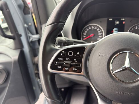 Used 2024 Mercedes-Benz Sprinter 2500 image 22