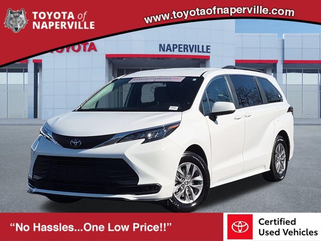 Certified 2026 Toyota Sienna LE AWD/4WD image 1
