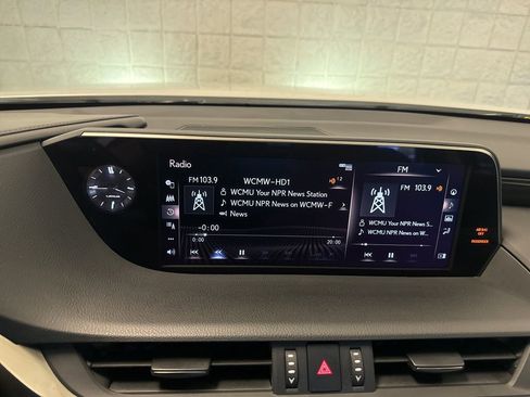 Used 2021 Lexus ES 250 w/ Premium Package AWD/4WD image 6