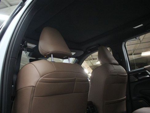 New 2026 Mitsubishi Outlander SEL image 23