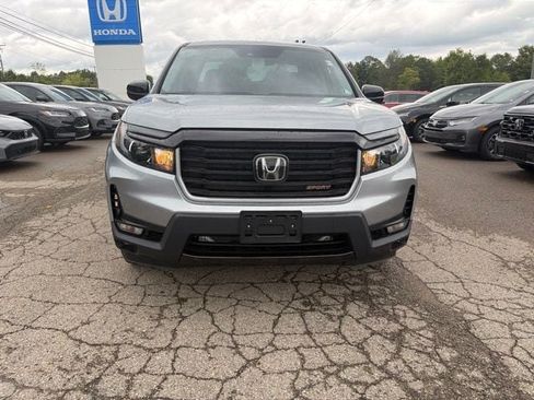 Used 2023 Honda Ridgeline Sport image 8