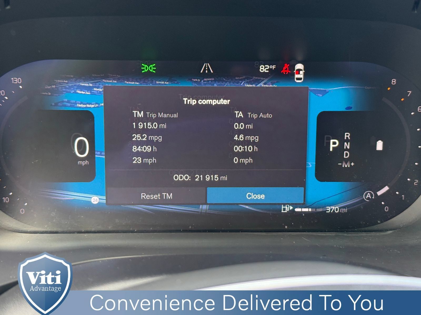 Certified 2024 Volvo XC60 B5 Plus w/ Protection Package Premier AWD/4WD image 32