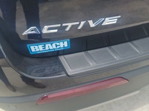 Used 2025 Ford Explorer Active w/ Active Comfort Package RWD image 10