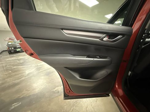 Used 2018 MAZDA CX-5 Touring w/ Preferred Equipment Package image 16