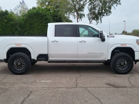 Used 2021 GMC Sierra 2500 Denali w/ Denali Ultimate Package AWD/4WD image 11