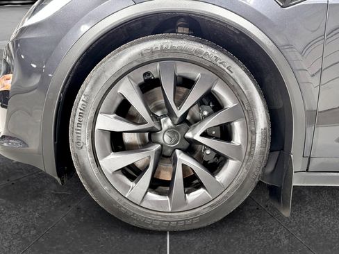 Used 2024 Tesla Model X AWD/4WD image 30