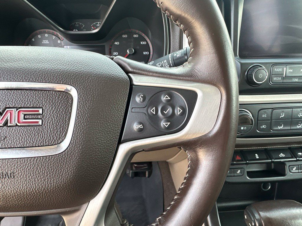 Used 2016 GMC Canyon SLT AWD/4WD image 10