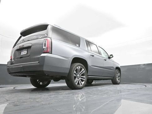 Used 2018 GMC Yukon XL Denali w/ Denali Ultimate Package image 38