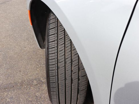Used 2026 Chrysler Pacifica Select FWD image 62