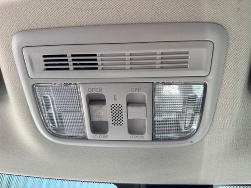 Used 2022 Honda HR-V EX image 11