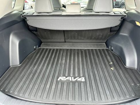 Used 2021 Toyota RAV4 XLE Premium AWD/4WD image 22