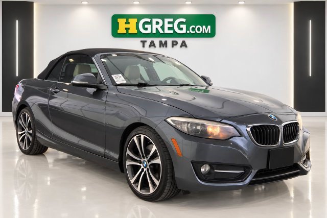 Used 2017 BMW 230i Convertible RWD image 4