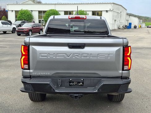 Used 2024 Chevrolet Colorado Z71 w/ Z71 Convenience Package 2 AWD/4WD image 5