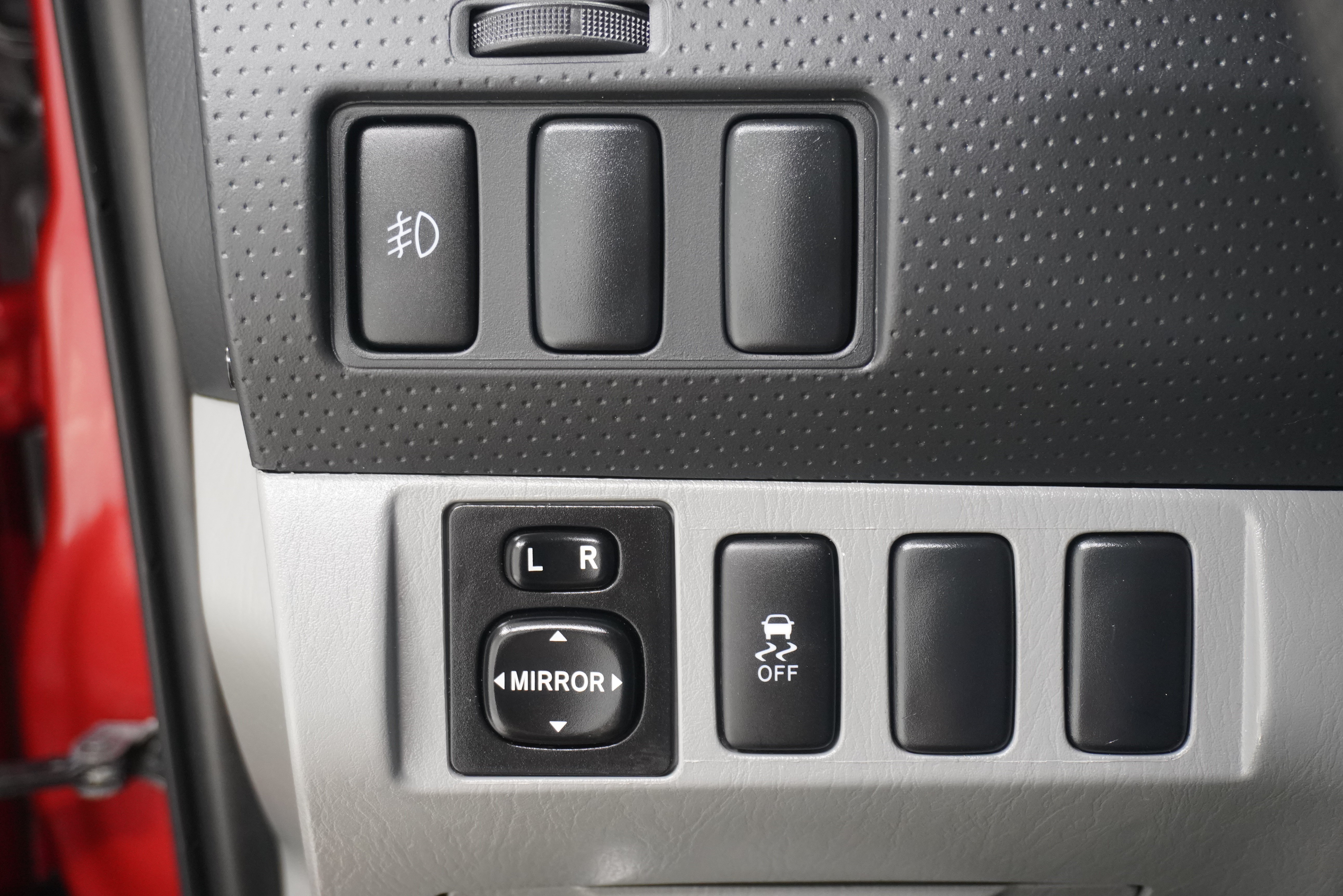 Used 2014 Toyota Tacoma PreRunner w/ SR5 Package RWD image 19