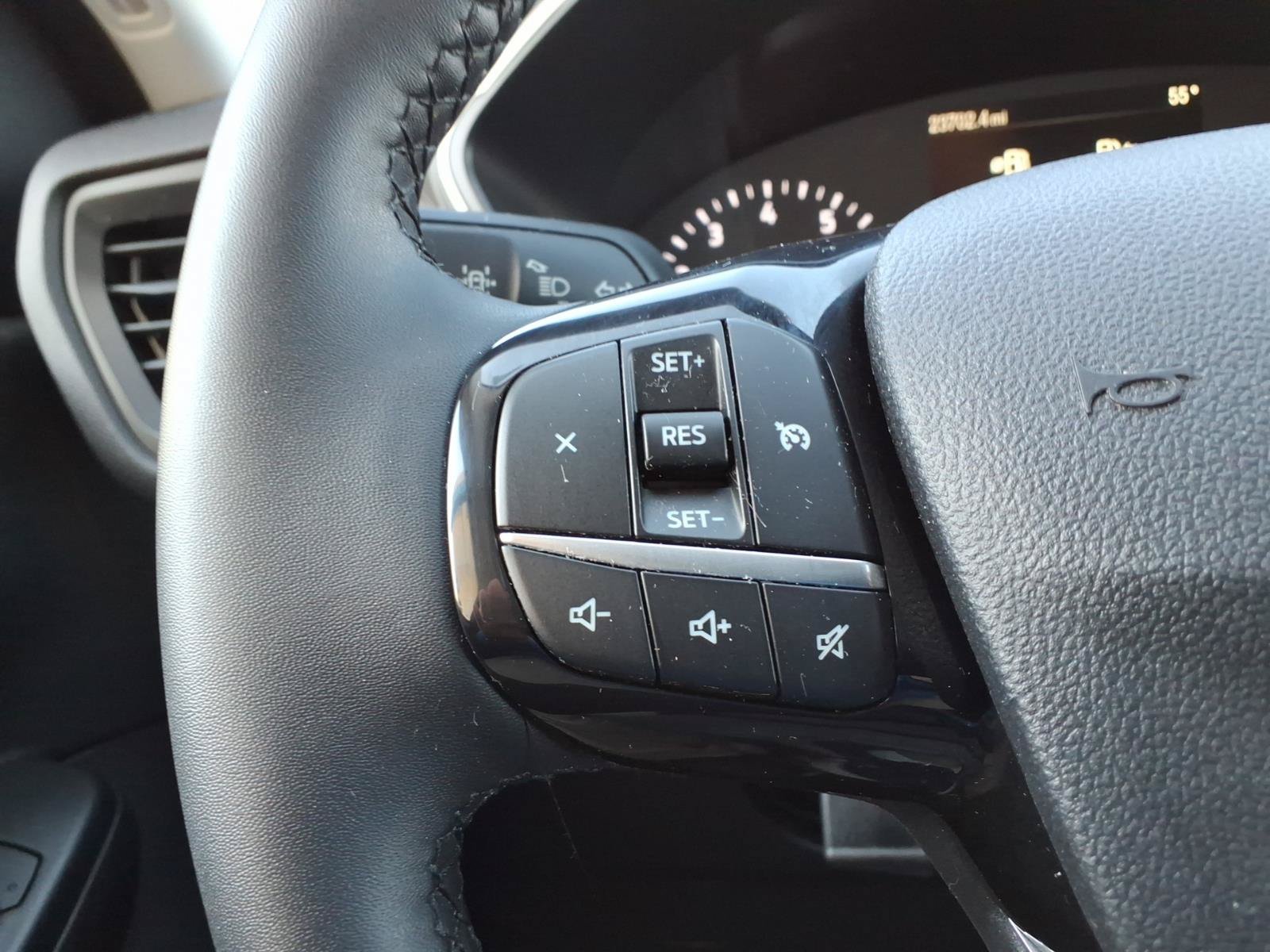 Used 2022 Ford Escape SE w/ Convenience Package AWD/4WD image 32