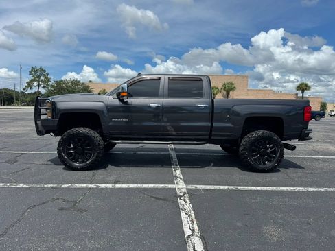 Used 2015 Chevrolet Silverado 2500 LT w/ LT Convenience Package AWD/4WD image 9