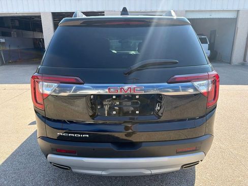 Used 2020 GMC Acadia SLT w/ Driver Alert Package II FWD image 4