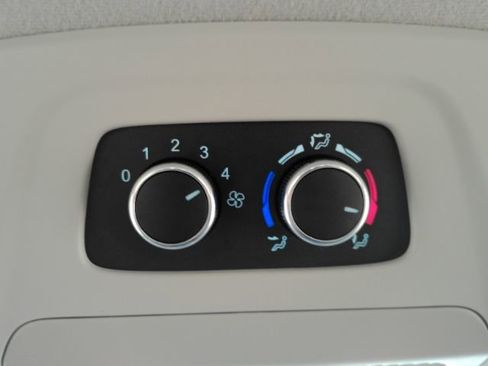 Used 2024 Ford Transit 350 XLT image 41