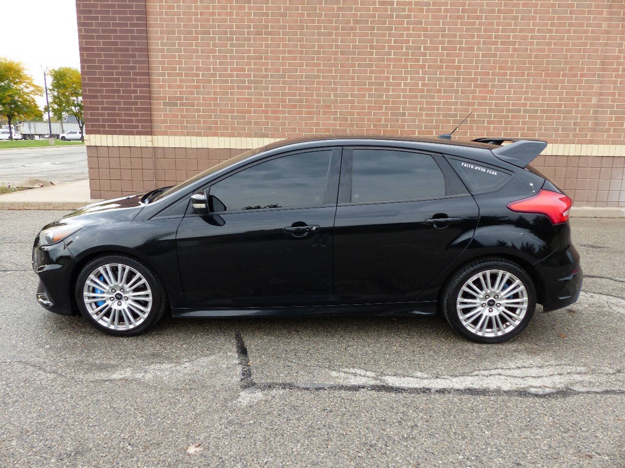 Used 2017 Ford Focus RS AWD/4WD image 4