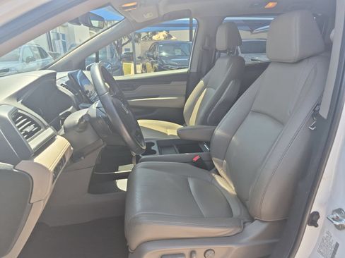 Certified 2022 Honda Odyssey EX-L image 9