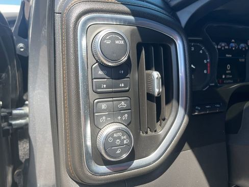 Used 2021 GMC Sierra 1500 AT4 w/ Technology Package AWD/4WD image 19