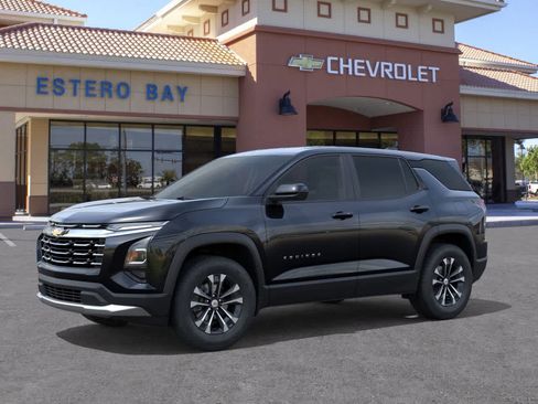 New 2026 Chevrolet Equinox LT image 2