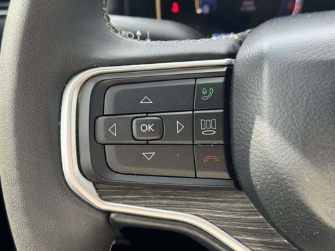 Used 2022 Jeep Wagoneer Series II AWD/4WD image 22