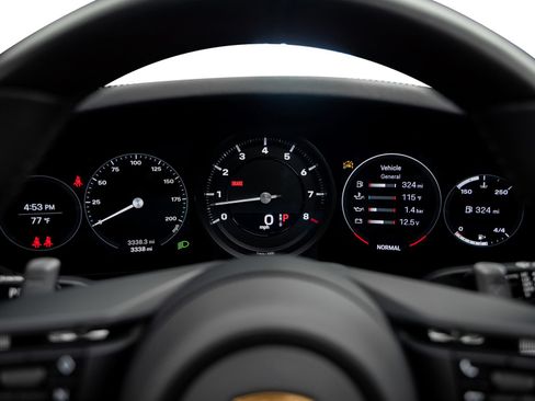 Used 2024 Porsche 911 Carrera S w/ Sport Package RWD image 43