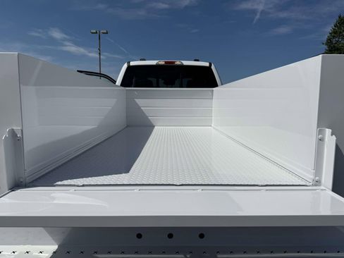 New 2025 Ford F350 XL w/ XL Chrome Package image 12