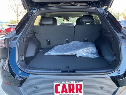 New 2026 Chevrolet Equinox EV LT image 13