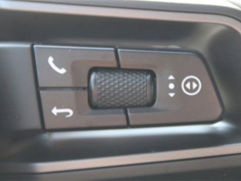 New 2025 Porsche Taycan image 25