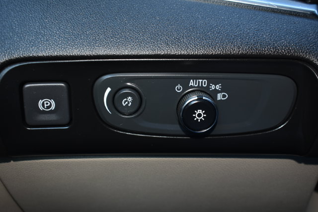 Used 2019 Buick Enclave Essence w/ Trailering Package, 5000 lbs. FWD image 21