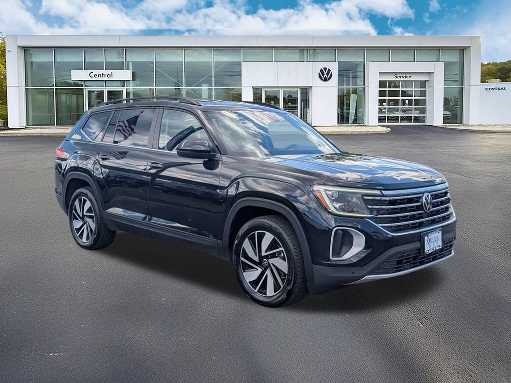 Certified 2026 Volkswagen Atlas SE AWD/4WD image 1
