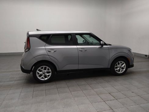 Used 2025 Kia Soul LX image 10