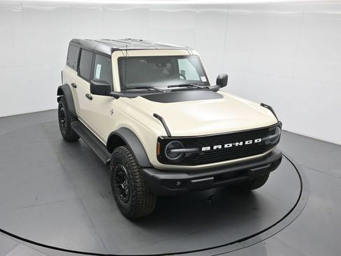 New 2026 Ford Bronco Outer Banks w/ Sasquatch Package image 38
