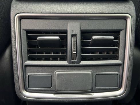 Used 2020 Subaru Forester Premium image 16