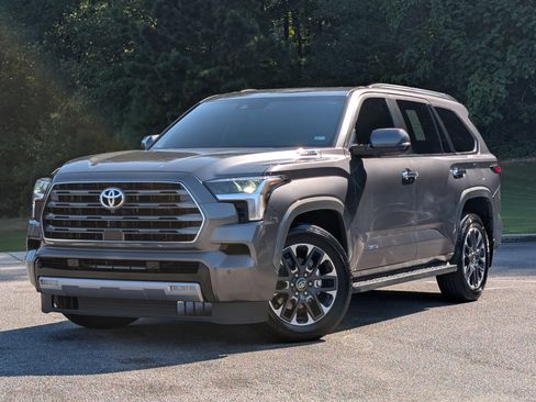 Used 2026 Toyota Sequoia Limited AWD/4WD image 4