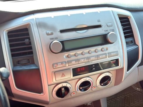 Used 2007 Toyota Tacoma PreRunner w/ TRD Sport Pkg #1 RWD image 18