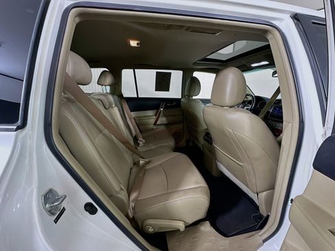 Used 2013 Toyota Highlander Limited image 31