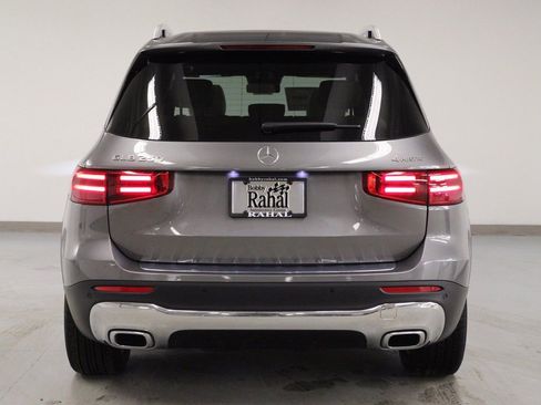 New 2026 Mercedes-Benz GLB 250 4MATIC image 5