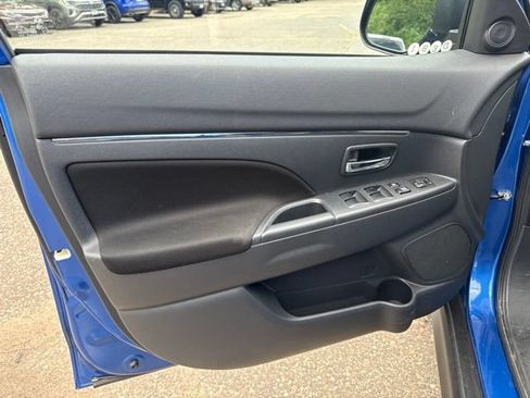 Used 2020 Mitsubishi Outlander Sport ES AWD/4WD image 8