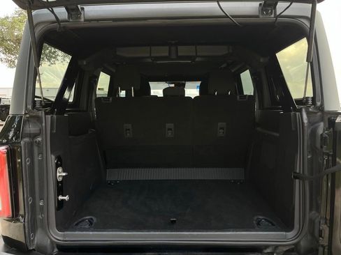 Used 2023 Ford Bronco Wildtrak AWD/4WD image 12